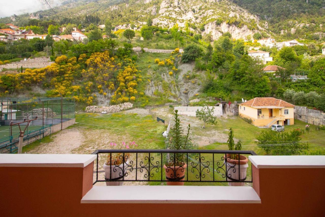 Kalaja Inn Krujë Exterior foto